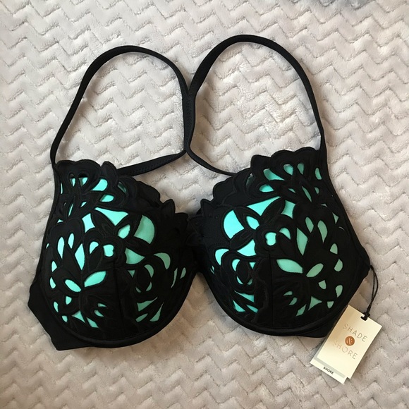 NWT bikini top - Picture 1 of 3